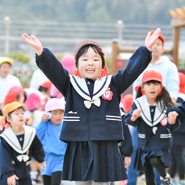 自らすすんでする子